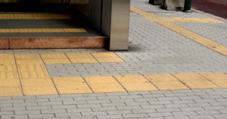Тактильная плитка ПВХ в Железнодорожном - купить от 718 руб. в ТротуарнаяПлитка