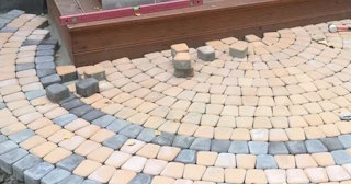 Укладка плитки на крыльцо в Железнодорожном по цене от 820 руб. за м² | ТротуарнаяПлитка