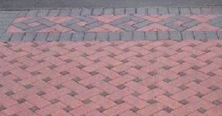 Укладка тротуарной плитки на старое бетонное основание в Железнодорожном в октябре